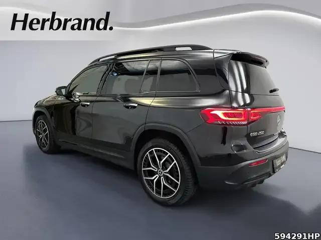 Mercedes-Benz EQB 250