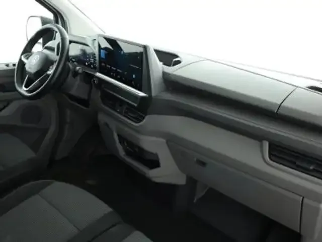 Volkswagen T7 Caravelle