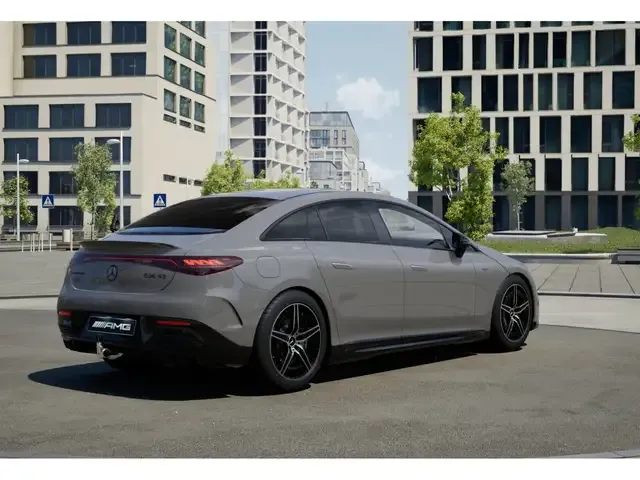 Mercedes-Benz EQE 43
