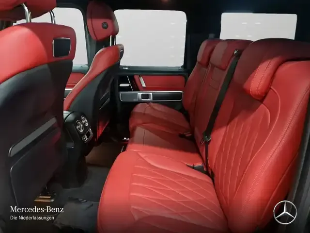 Mercedes-Benz G 500