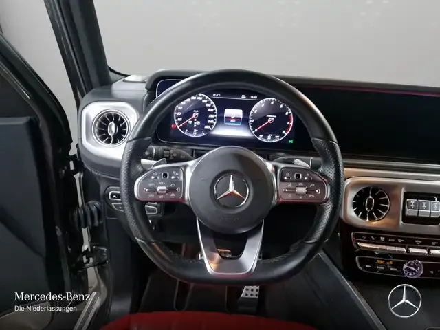 Mercedes-Benz G 500