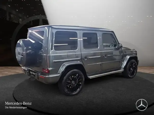 Mercedes-Benz G 500