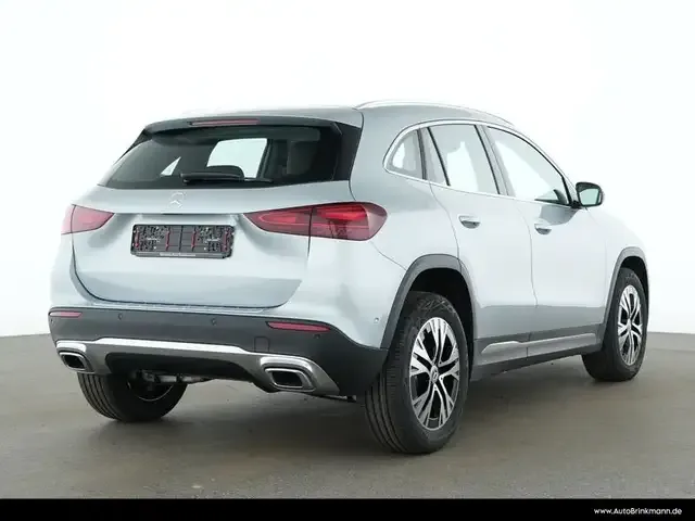 Mercedes-Benz GLA 180