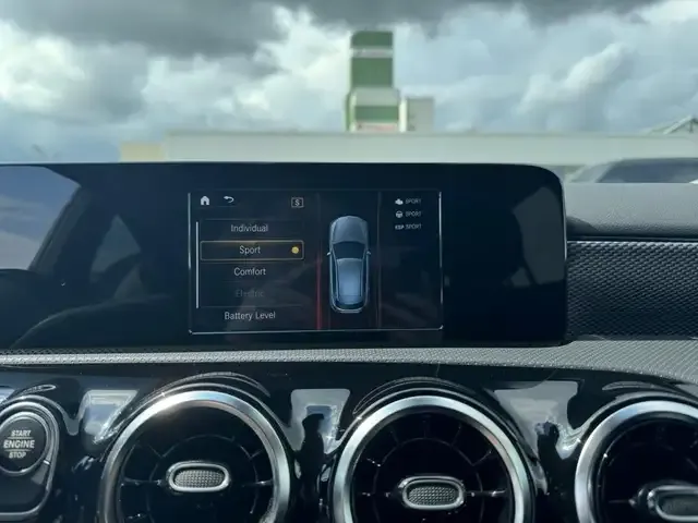 Mercedes-Benz A 250