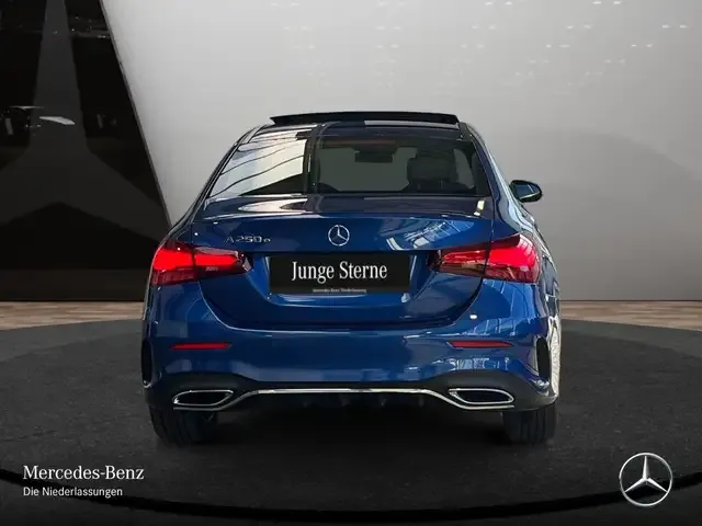 Mercedes-Benz A 250