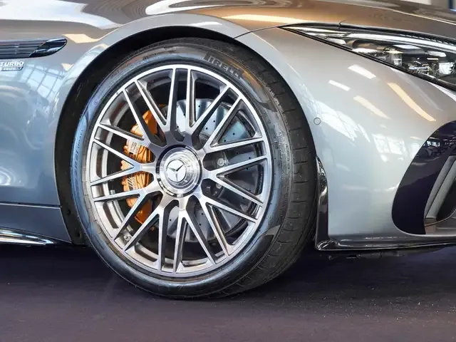 Mercedes-Benz SL 63 AMG