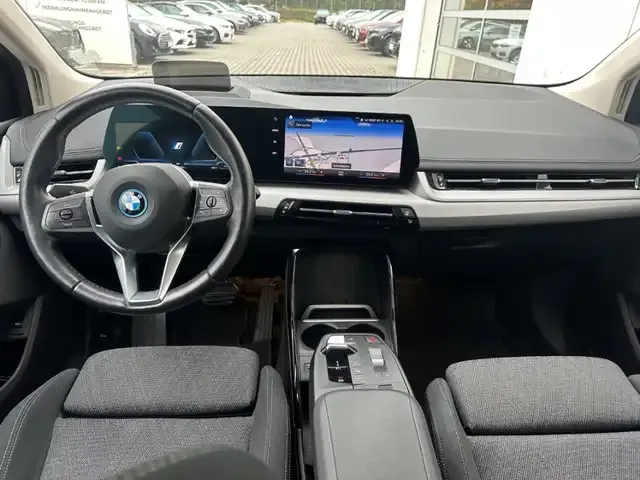 BMW 225