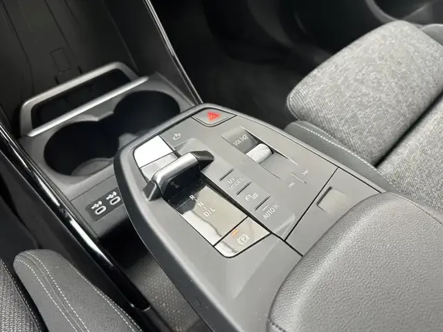 BMW 225