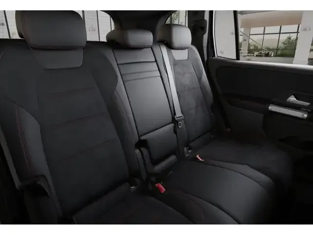 Mercedes-Benz GLB 200