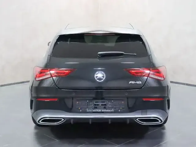 Mercedes-Benz CLA 180