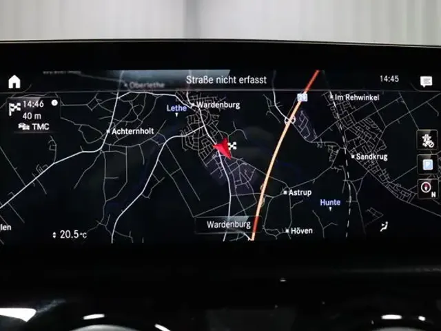 Mercedes-Benz CLA 180