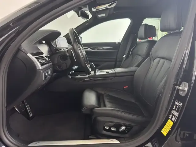BMW 730
