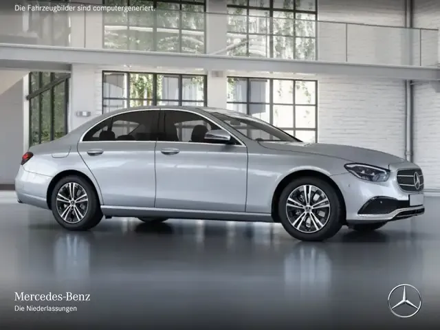 Mercedes-Benz E 220