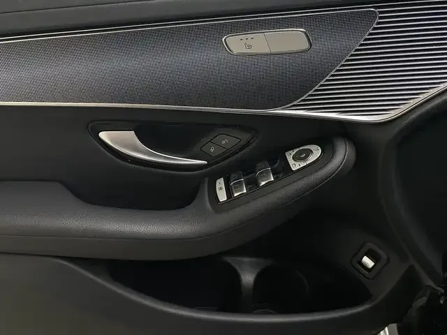 Mercedes-Benz EQC 400