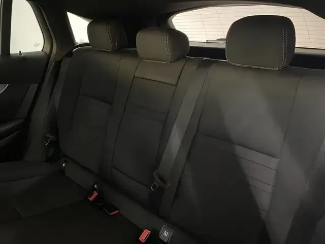 Mercedes-Benz EQC 400
