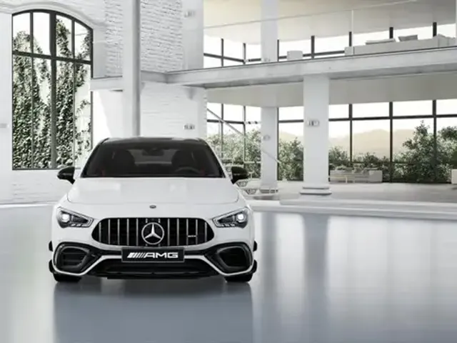Mercedes-Benz CLA 45 AMG