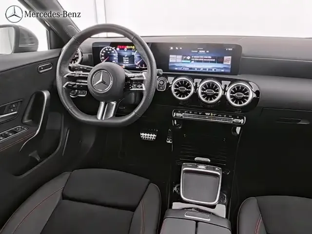 Mercedes-Benz A 220