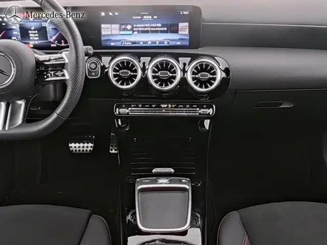Mercedes-Benz A 220