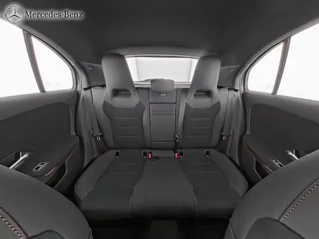Mercedes-Benz A 220