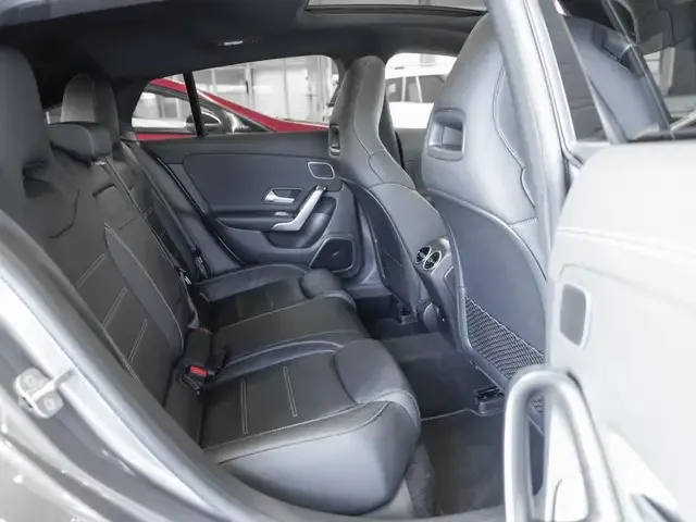 Mercedes-Benz CLA 35 AMG