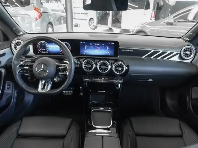 Mercedes-Benz CLA 35 AMG