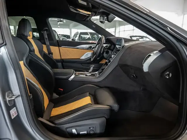 BMW M8