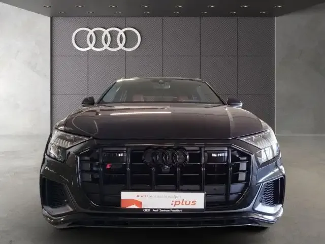 Audi SQ8