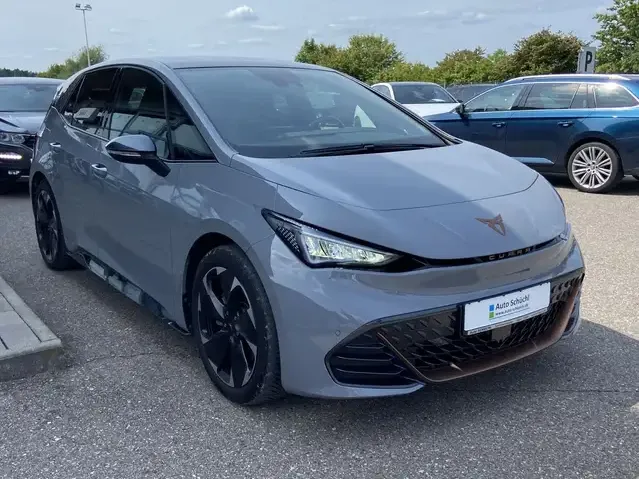 CUPRA Born