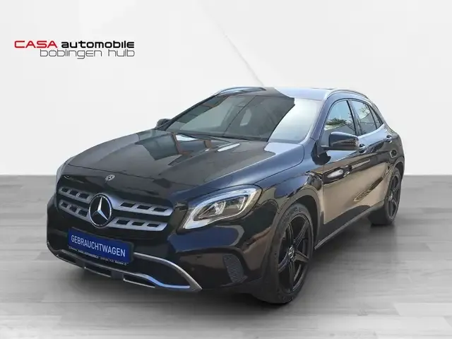Mercedes-Benz GLA 200