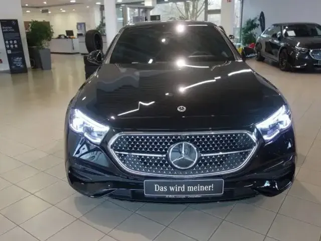 Mercedes-Benz E 200