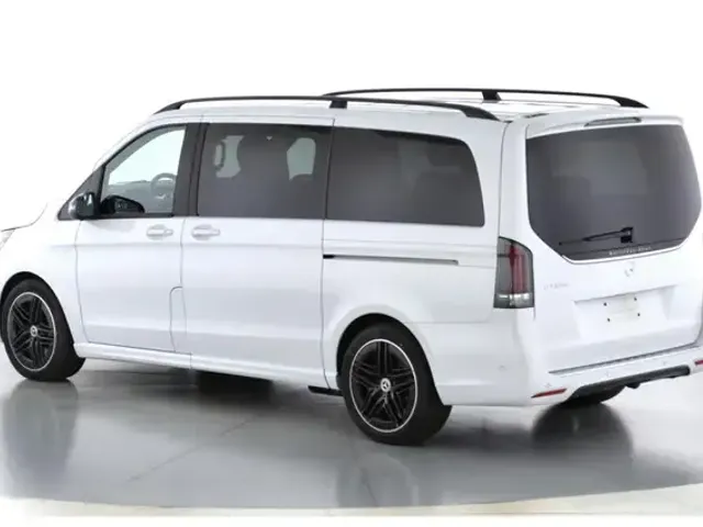Mercedes-Benz V 250