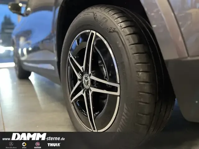 Mercedes-Benz EQA 300