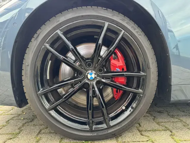 BMW 440