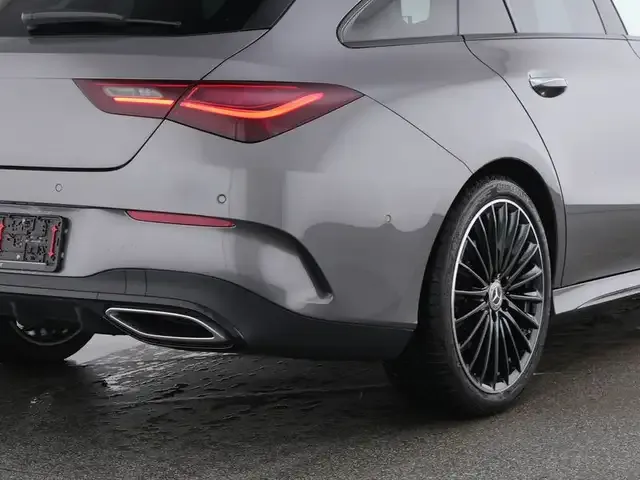 Mercedes-Benz CLA 220