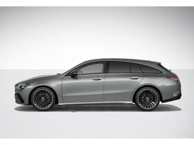 Mercedes-Benz CLA 220
