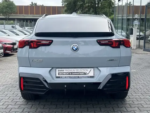 BMW iX2