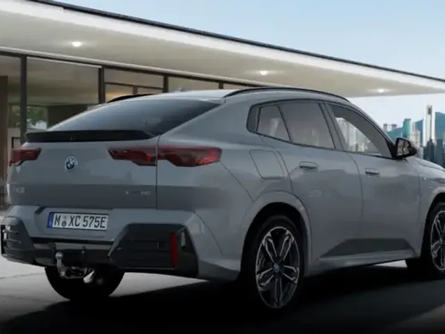 BMW iX2