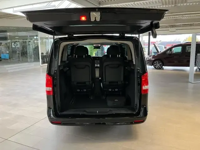 Mercedes-Benz EQV 300