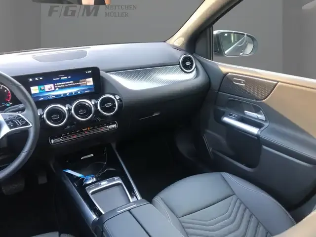 Mercedes-Benz B 250