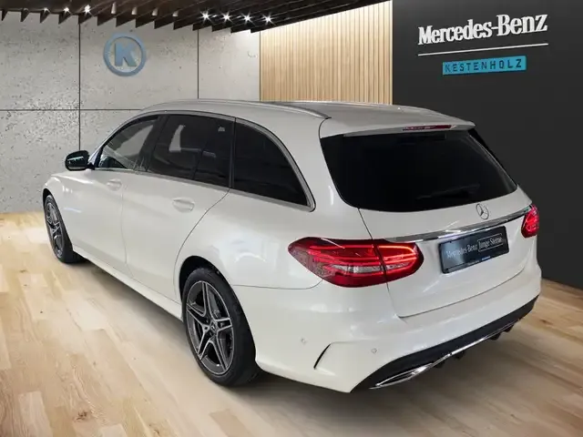 Mercedes-Benz C 400