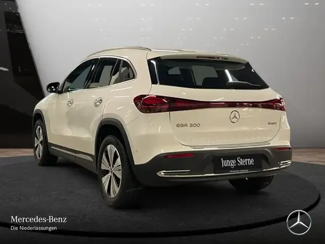 Mercedes-Benz EQA 300