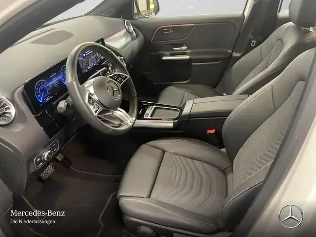 Mercedes-Benz EQA 300