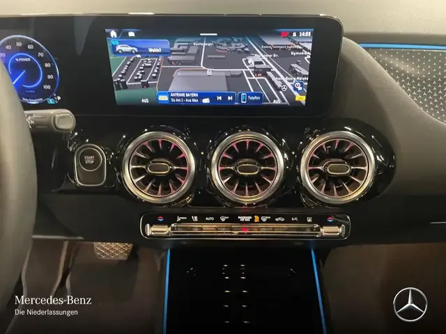 Mercedes-Benz EQA 300