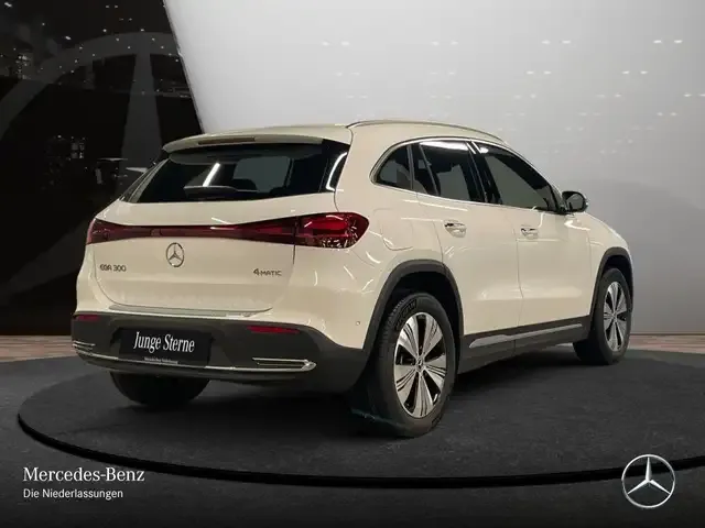Mercedes-Benz EQA 300