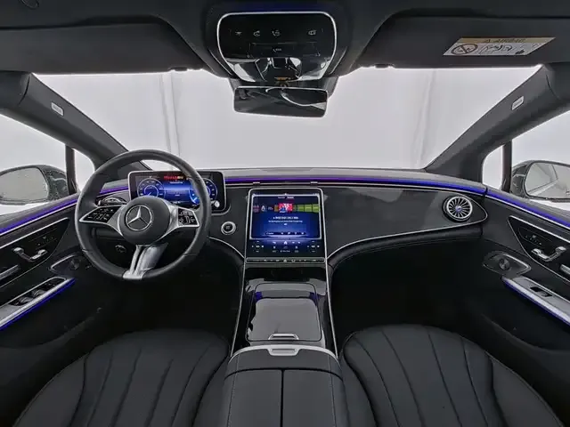 Mercedes-Benz EQE 300