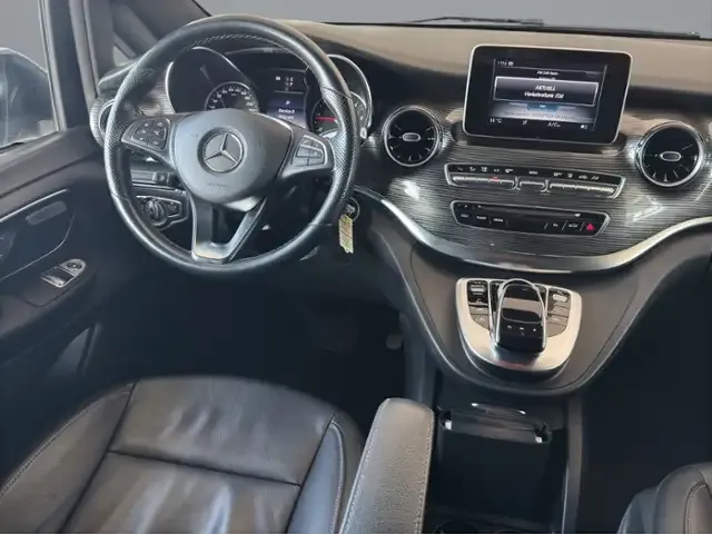 Mercedes-Benz V 250