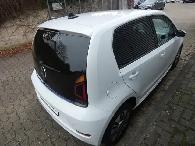 Volkswagen e-up!
