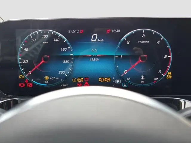Mercedes-Benz B 180