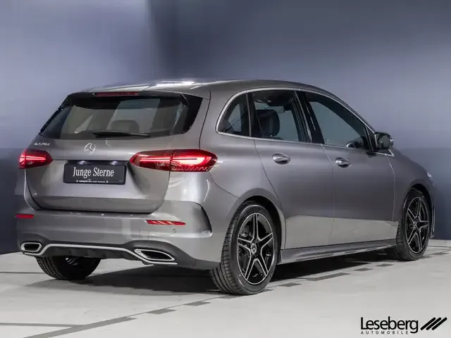 Mercedes-Benz B 220