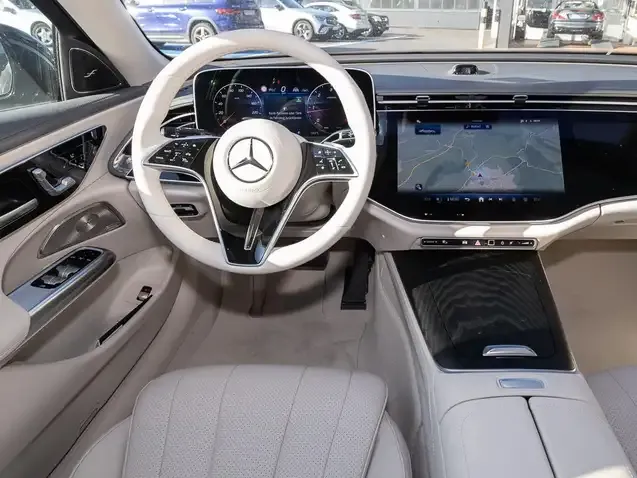 Mercedes-Benz E 200